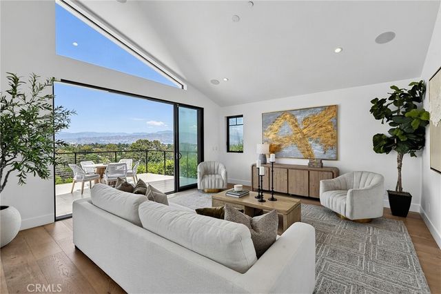 11553 Sunshine Terrace, Studio City, CA 91604