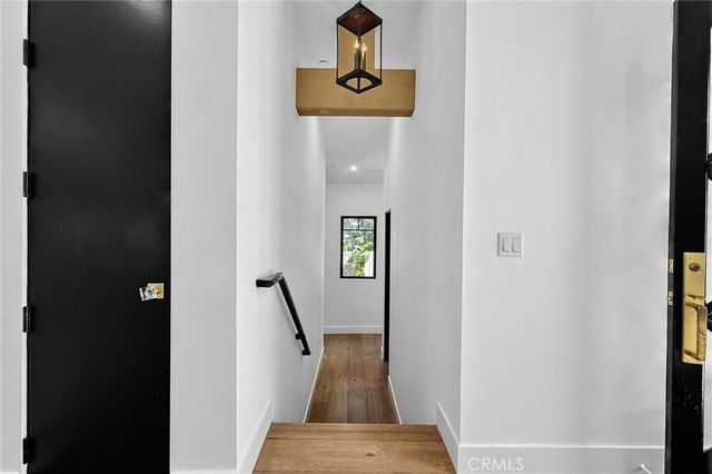 11553 Sunshine Terrace, Studio City, CA 91604