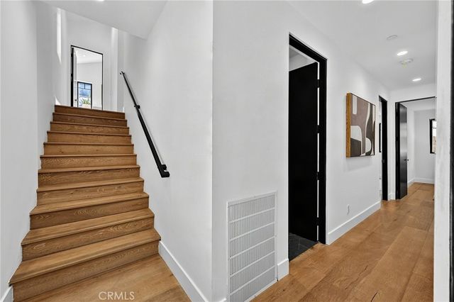11553 Sunshine Terrace, Studio City, CA 91604