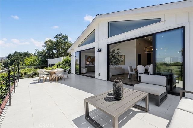 11553 Sunshine Terrace, Studio City, CA 91604