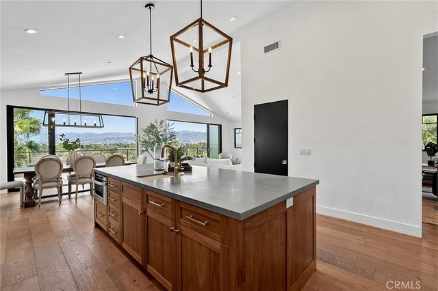 11553 Sunshine Terrace, Studio City, CA 91604