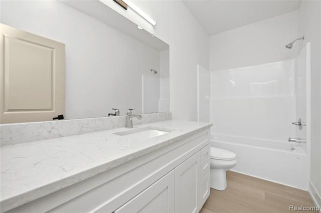 21951 Deer Brook Drive 4, Southfield, MI 48075