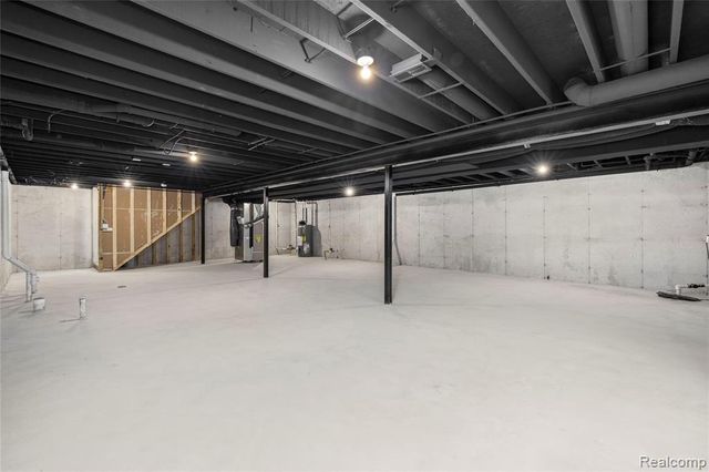 21951 Deer Brook Drive 4, Southfield, MI 48075