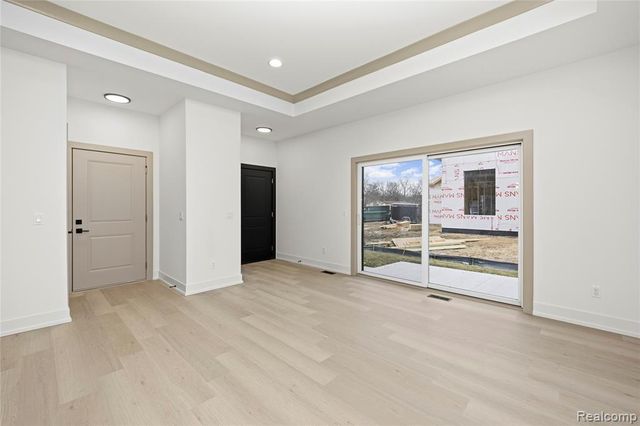 21951 Deer Brook Drive 4, Southfield, MI 48075