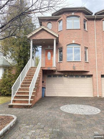 517A Lawn Avenue, Palisades Park, NJ 07650