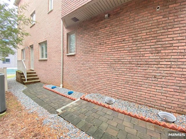 517A Lawn Avenue, Palisades Park, NJ 07650