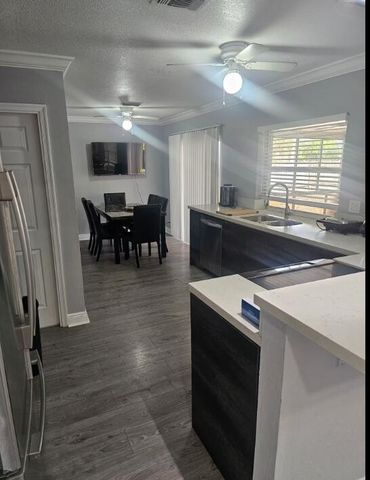 750 SW 55th Avenue, Margate, FL 33068