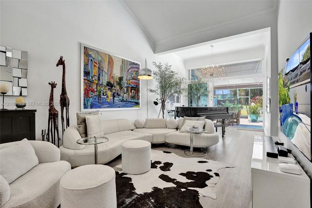 644 W Palm Aire Drive 644, Pompano Beach, FL 33069