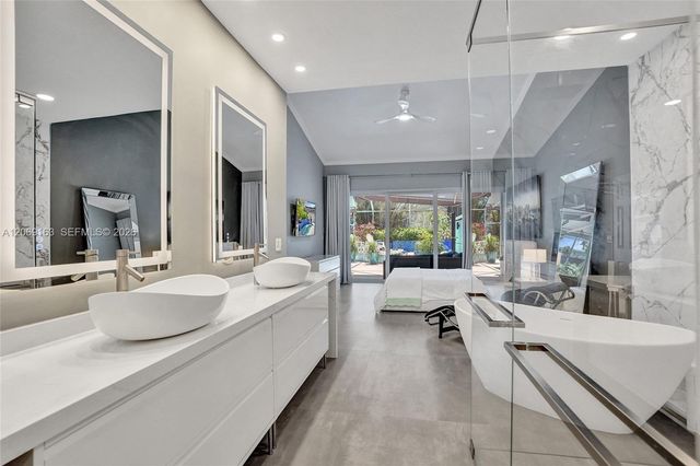 644 W Palm Aire Drive 644, Pompano Beach, FL 33069