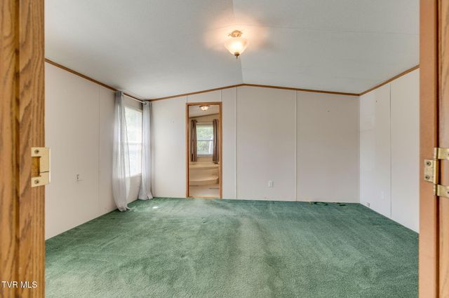 120 Bear Hollow Rd Road, Bristol, TN 37620