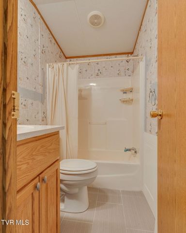 120 Bear Hollow Rd Road, Bristol, TN 37620