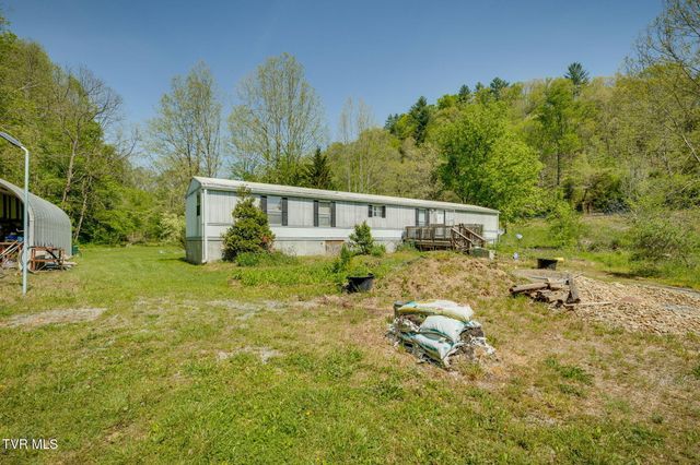 120 Bear Hollow Rd Road, Bristol, TN 37620