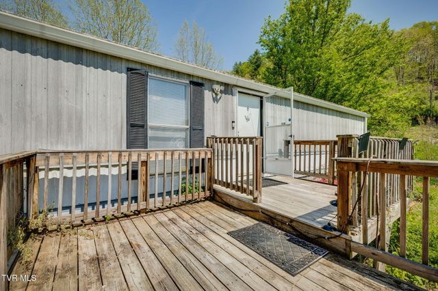 120 Bear Hollow Rd Road, Bristol, TN 37620