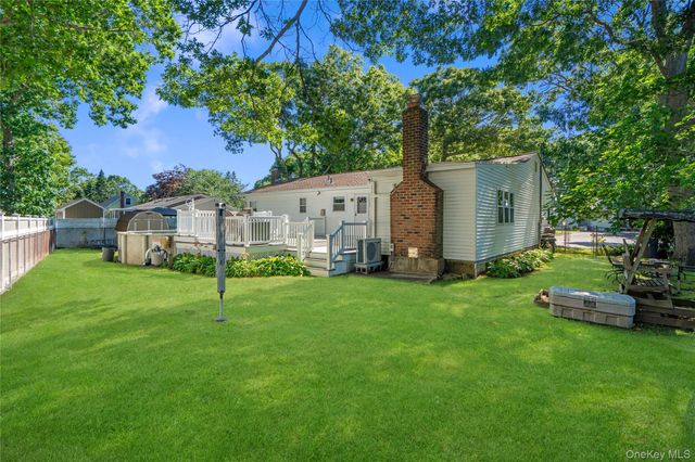 35 Corbin Avenue, Shirley, NY 11967