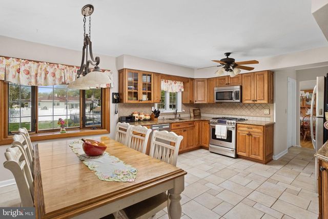 3 MASON CT, Hamilton, NJ 08690