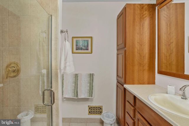 3 MASON CT, Hamilton, NJ 08690