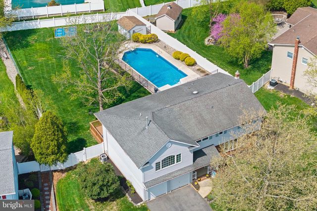 3 MASON CT, Hamilton, NJ 08690