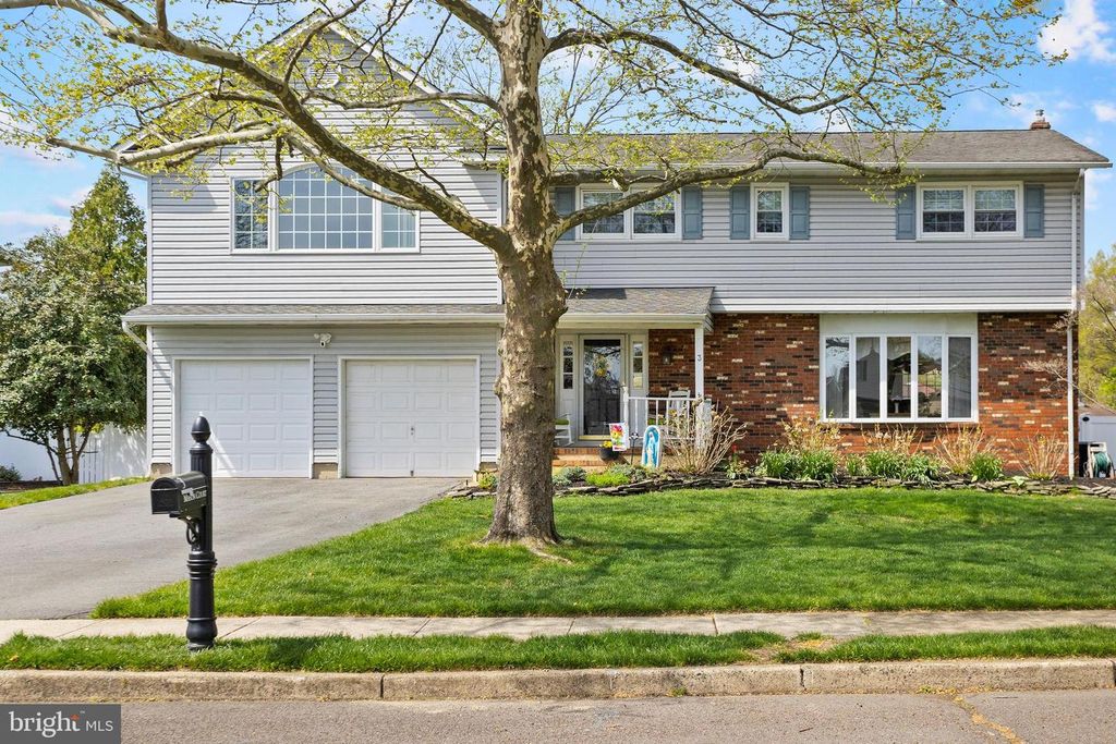 3 MASON CT, Hamilton, NJ 08690