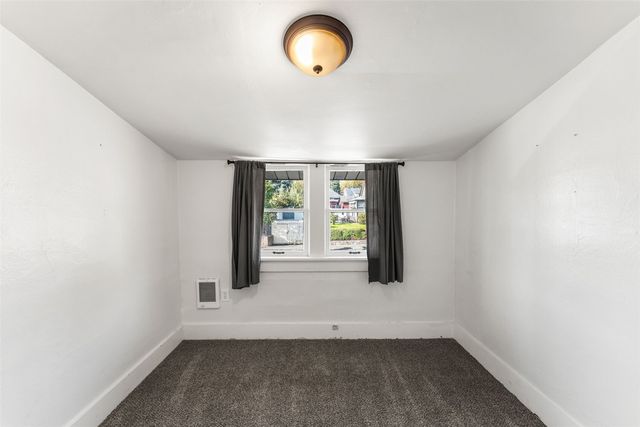924 NE 2nd Avenue, Camas, WA 98607