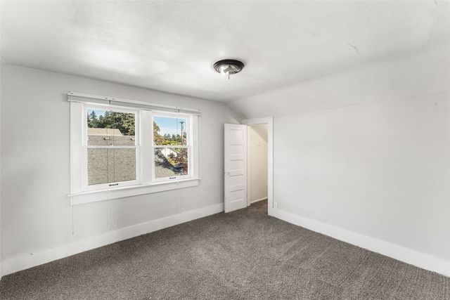 924 NE 2nd Avenue, Camas, WA 98607