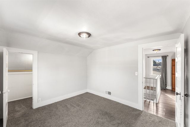 924 NE 2nd Avenue, Camas, WA 98607