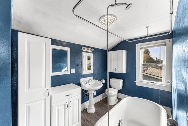 924 NE 2nd Avenue, Camas, WA 98607