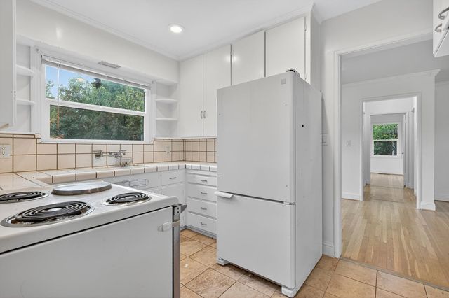 58 W Mckenzie Ave, Stockton, CA 95204