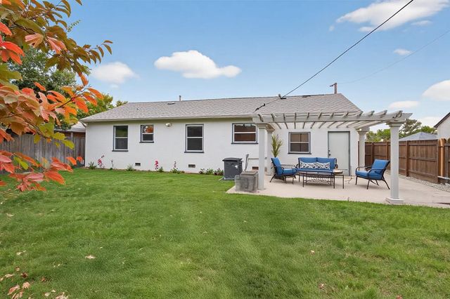 58 W Mckenzie Ave, Stockton, CA 95204