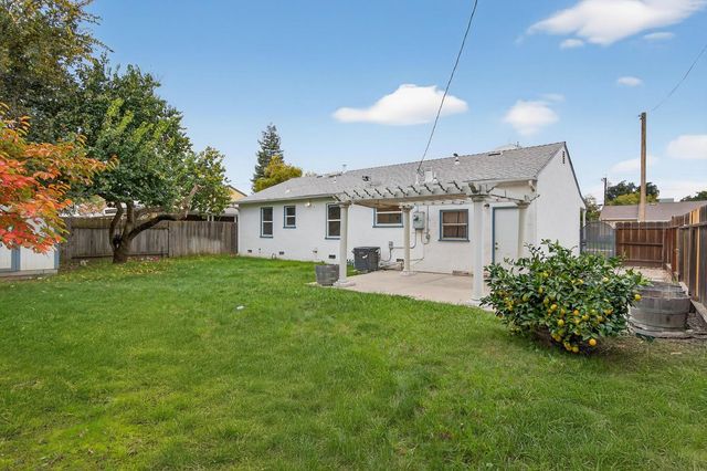 58 W Mckenzie Ave, Stockton, CA 95204