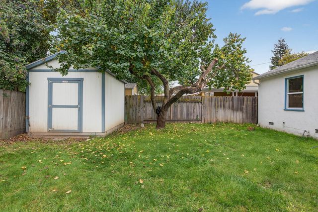 58 W Mckenzie Ave, Stockton, CA 95204