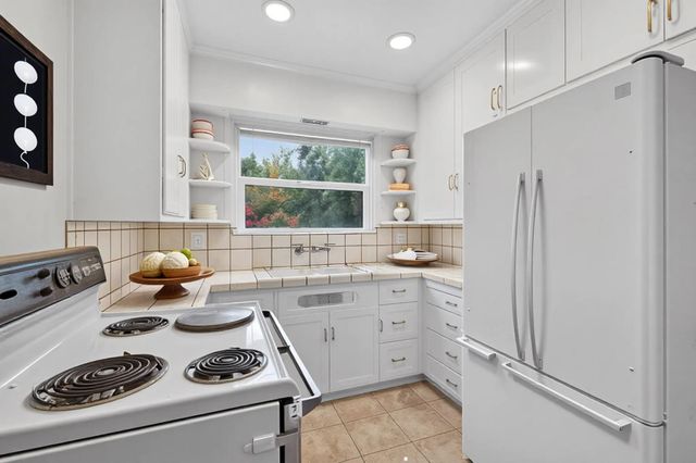 58 W Mckenzie Ave, Stockton, CA 95204