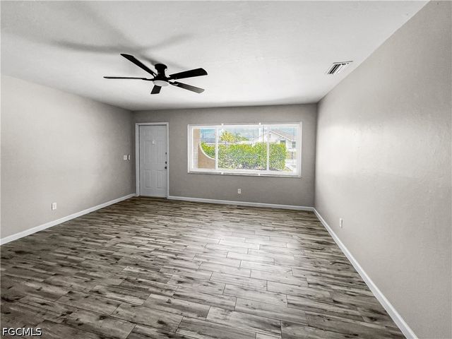 18660 Miami BLVD, Fort Myers, FL 33967