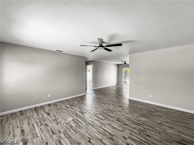 18660 Miami BLVD, Fort Myers, FL 33967