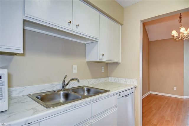 1311 Ivywood RD, Virginia Beach, VA 23453