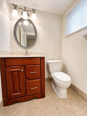 25 Colonial Club Drive 101, Boynton Beach, FL 33435