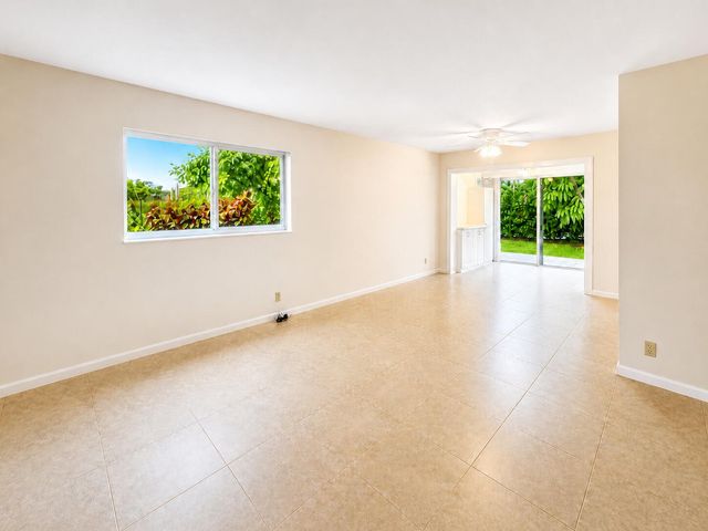 25 Colonial Club Drive 101, Boynton Beach, FL 33435