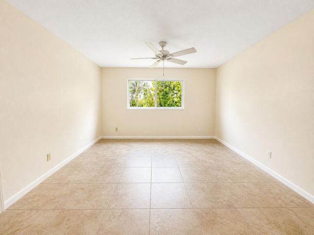 25 Colonial Club Drive 101, Boynton Beach, FL 33435