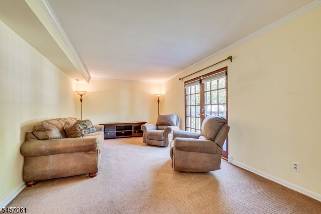 36 Foxwood Dr, Franklin Twp., NJ 08873 — photo 5