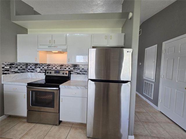 3113 JULIA COURT, Lakeland, FL 33810