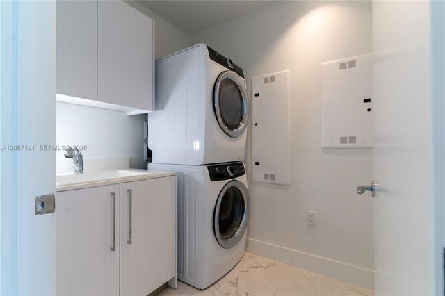 15701 Collins Avenue 702, Sunny Isles Beach, FL 33160
