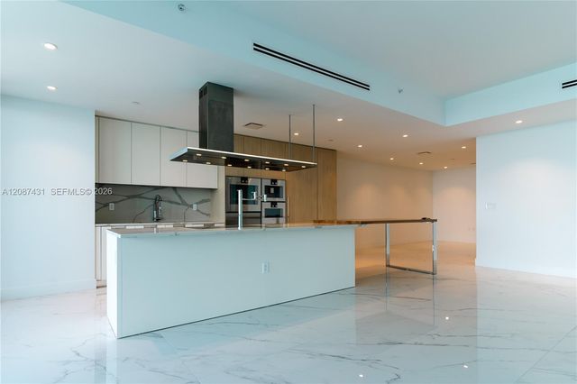 15701 Collins Avenue 702, Sunny Isles Beach, FL 33160