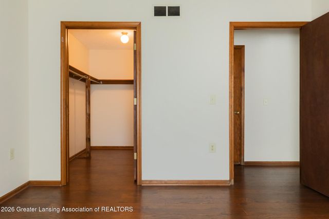 2925 Staten Avenue 7, Lansing, MI 48910