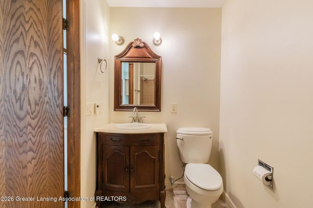 2925 Staten Avenue 7, Lansing, MI 48910