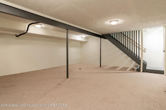 2925 Staten Avenue 7, Lansing, MI 48910