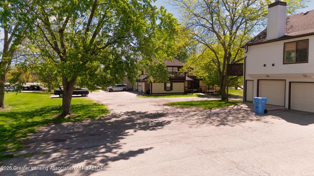 2925 Staten Avenue 7, Lansing, MI 48910