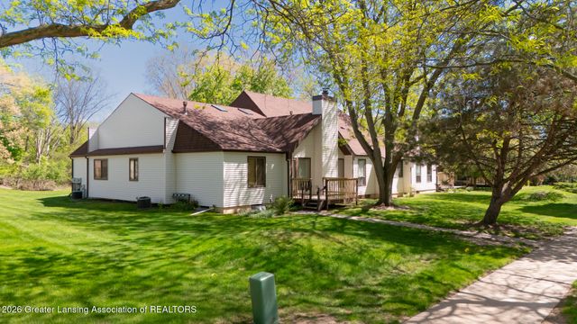 2925 Staten Avenue 7, Lansing, MI 48910