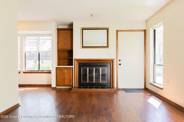 2925 Staten Avenue 7, Lansing, MI 48910