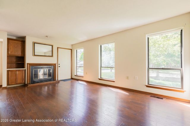 2925 Staten Avenue 7, Lansing, MI 48910