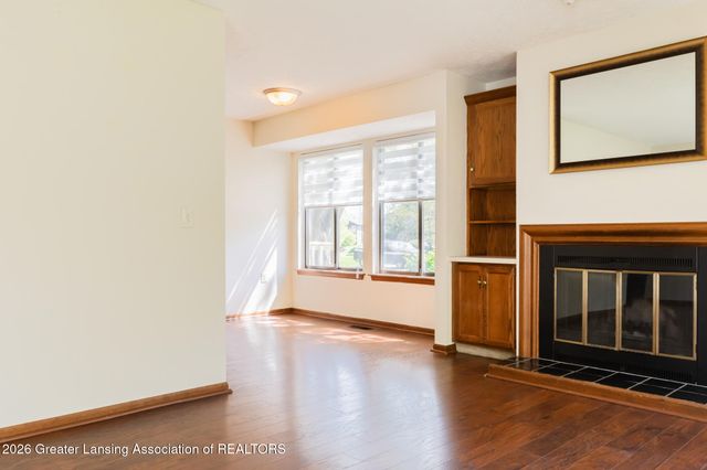 2925 Staten Avenue 7, Lansing, MI 48910