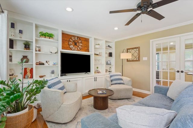 2209 N 52nd Street, Waco, TX 76710